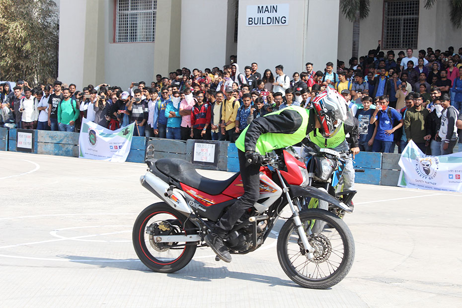 top 10 automobile engineering colleges in ahmedabad