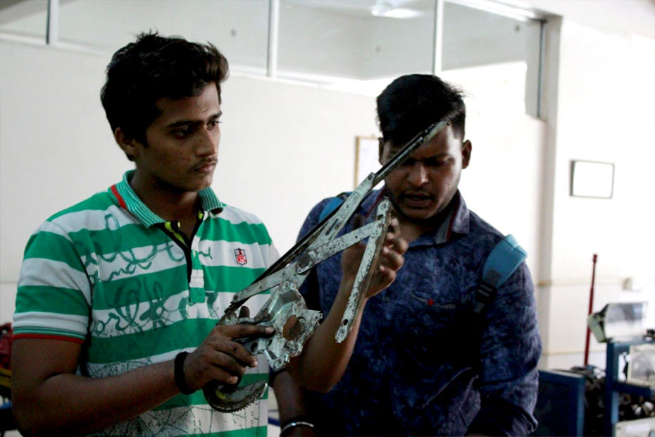 Automobile Engines Laboratory