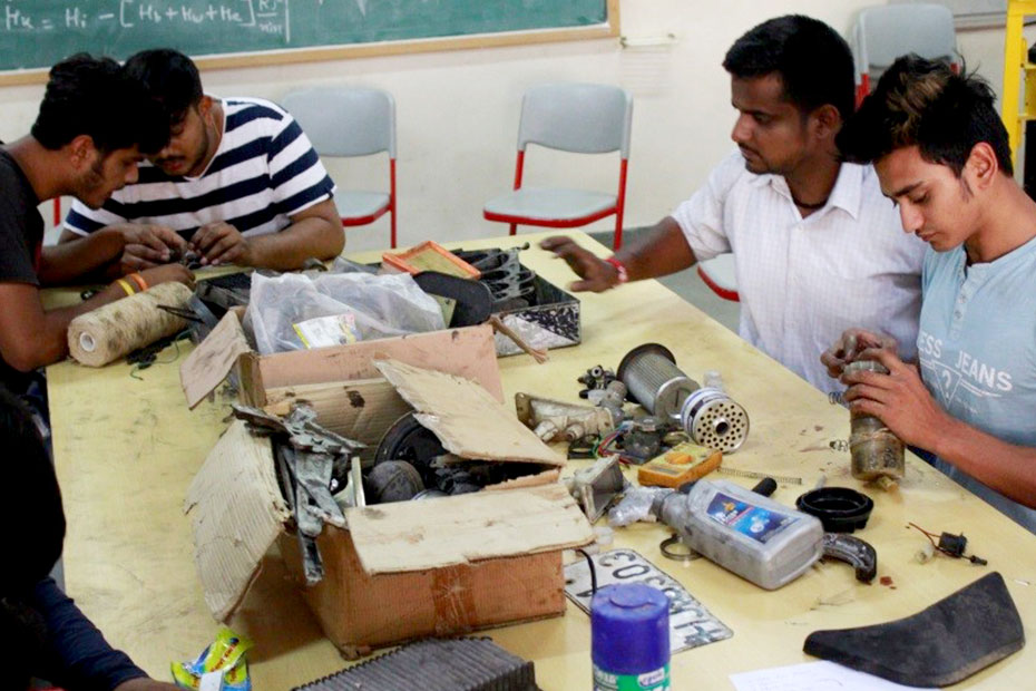 Vehicle Maintenance & Garage Practice Workshop