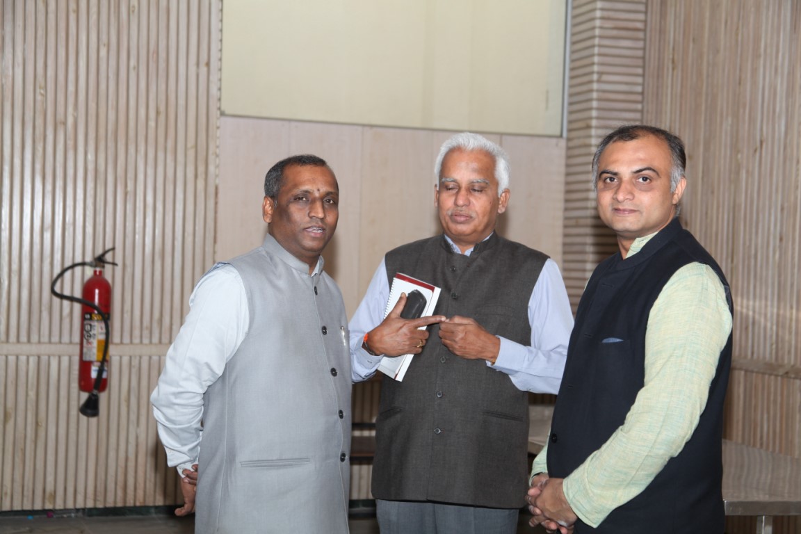 Dr. P. Kanagasabapathi at Indus University (13)