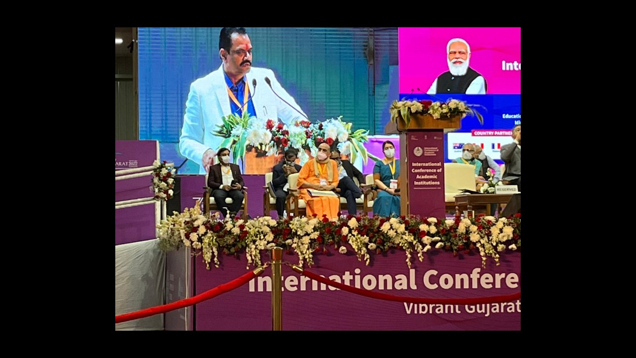International Conference of Academic Institutions Vibrant Gujarat 2022 (3)