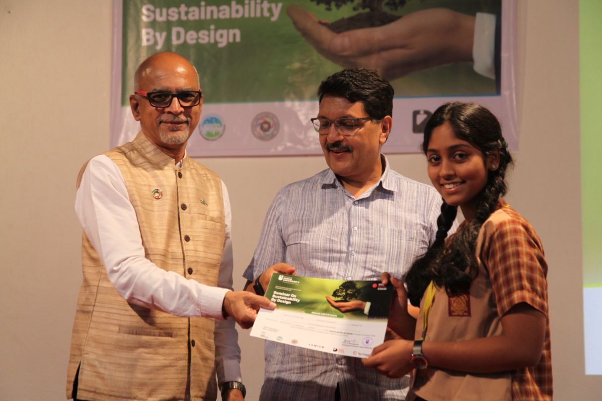 Sustainability by Design Seminar - 20190801-Prize ceremony (10)